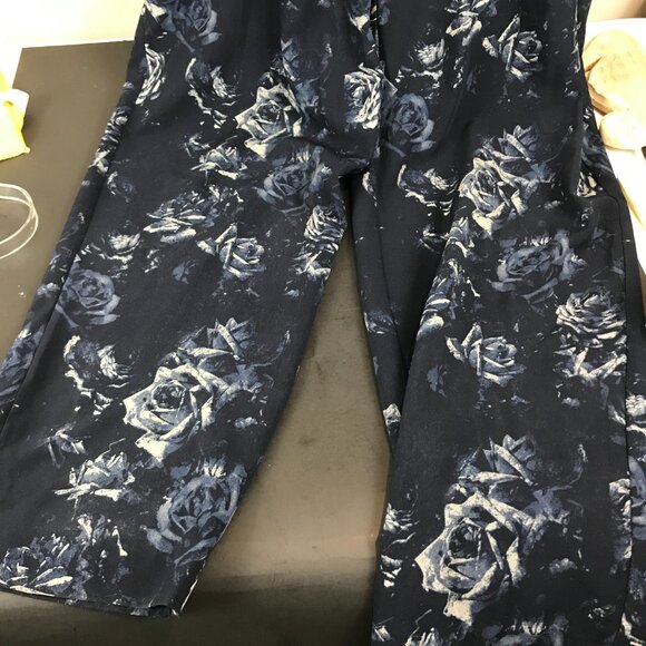 Stories by Kelly Osbourne - Picture 7 of 13